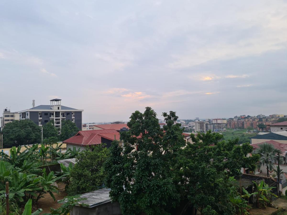 Dolce Vita Palacio 杜阿拉 外观 照片